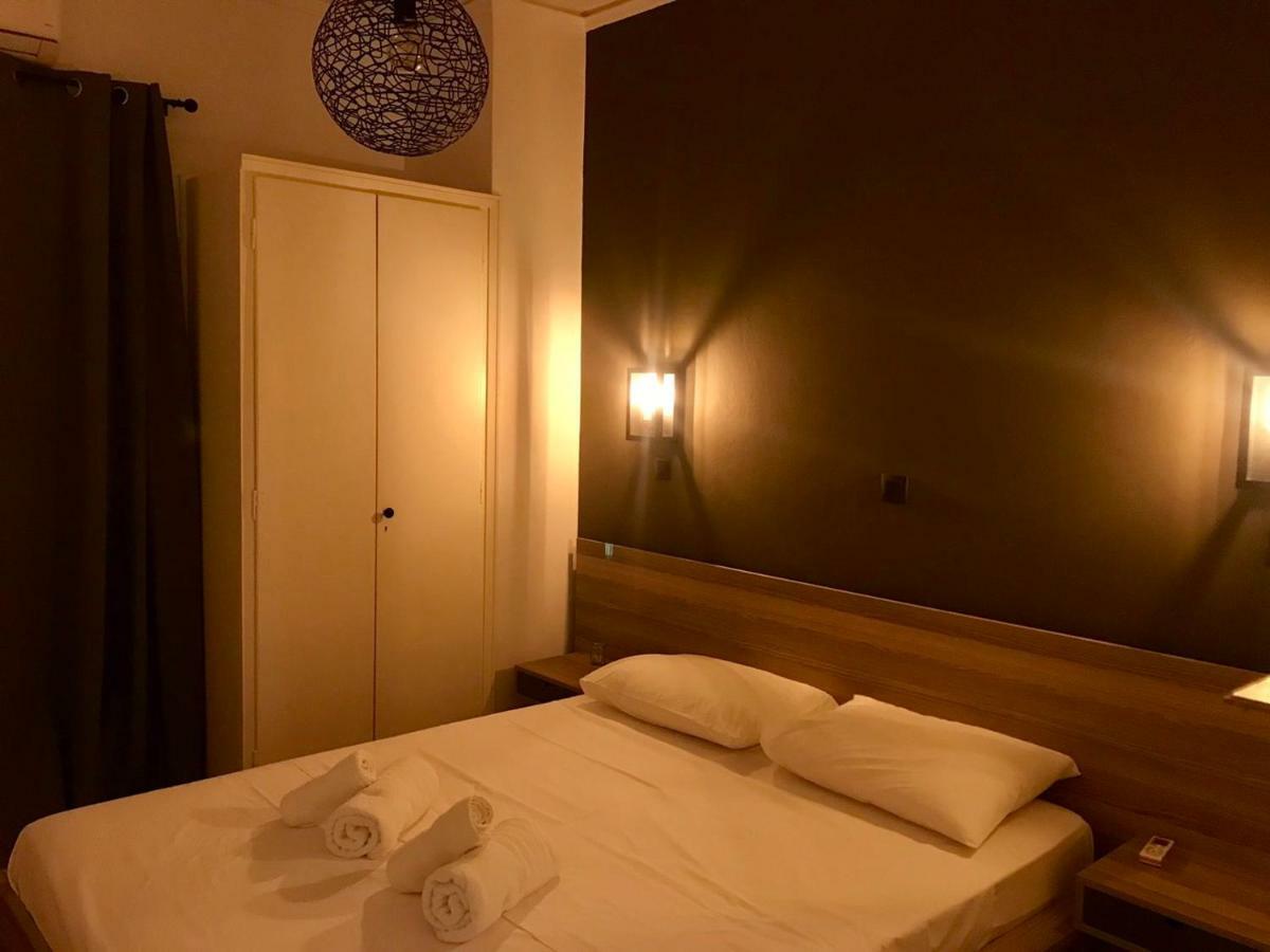 Renovated Minimal Apartment Next To Metro Афіни Екстер'єр фото
