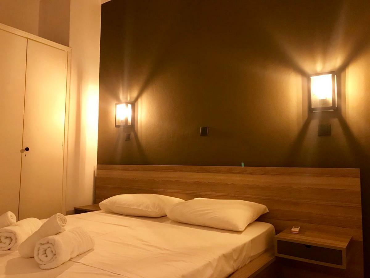 Renovated Minimal Apartment Next To Metro Афіни Екстер'єр фото