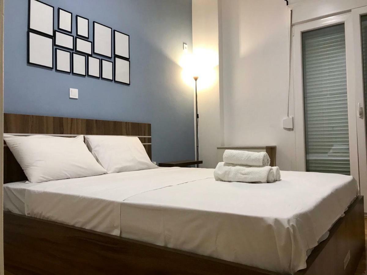 Renovated Minimal Apartment Next To Metro Афіни Екстер'єр фото